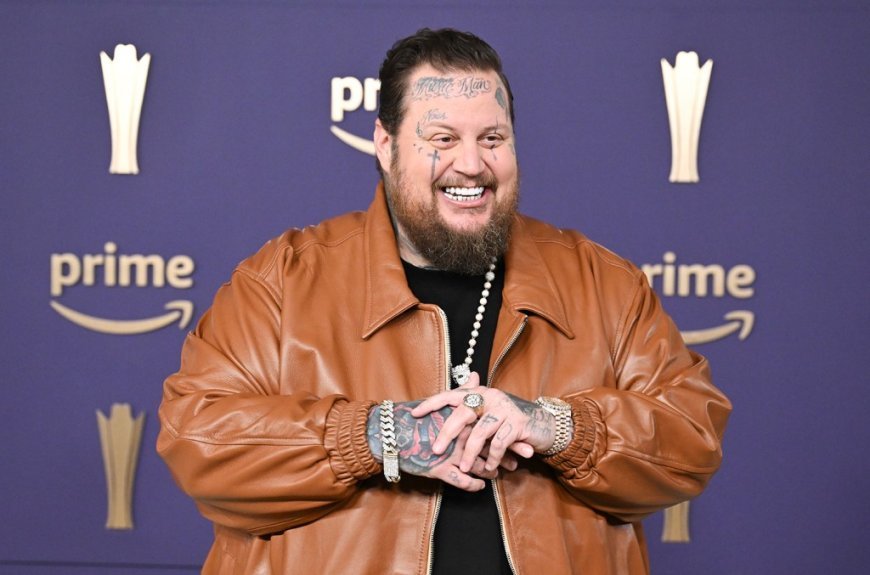 Jelly Roll Notches His Fourth Consecutive Country Airplay No. 1 With ‘Halfway to Hell’