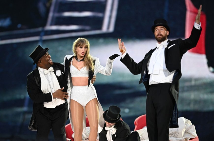 Taylor Swift Appears to Light Up After Spotting Boyfriend Travis Kelce in Audience of Dublin Eras Tour Show